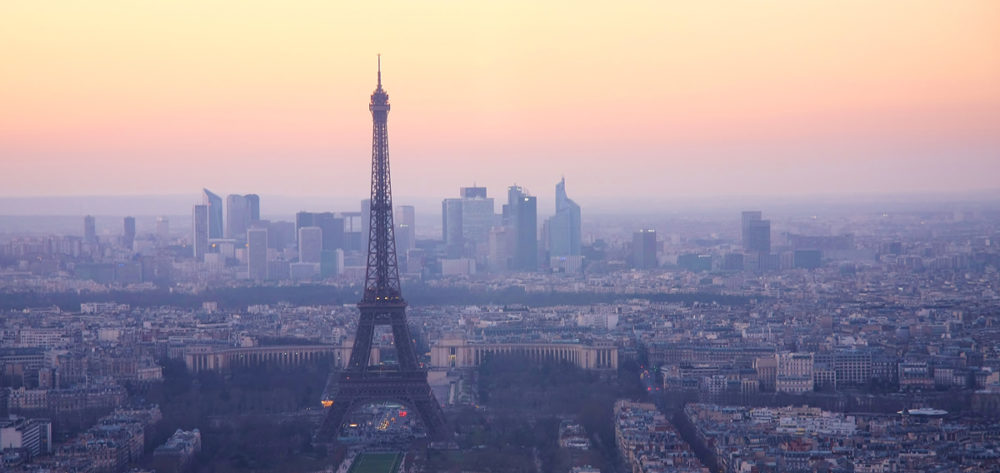 巴黎的日落时分，国际气候谈判即将在这里举行。