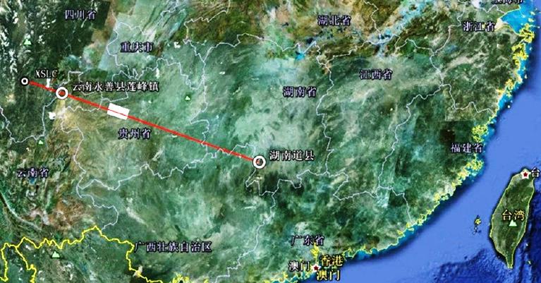 图1:西昌发射场(标记为XSLC)位于左上角。白色矩形是中国宣布的NOTAM。这两个白色圆圈是中国新闻来源报道的警告居民不要再进入废墟的区域。
